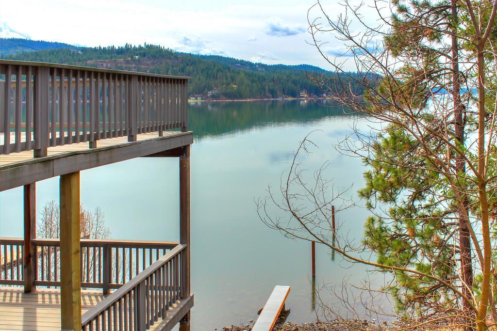 Beautiful Lake Coeur D'Alene Cabin On The Bay Hotel Mica Esterno foto