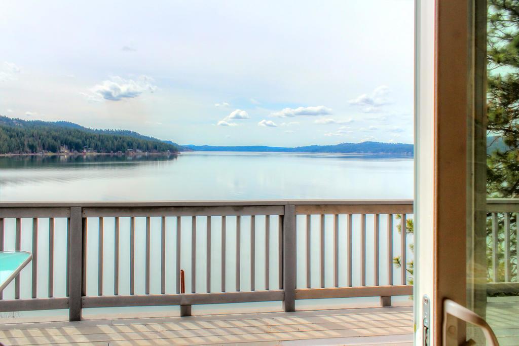 Beautiful Lake Coeur D'Alene Cabin On The Bay Hotel Mica Esterno foto