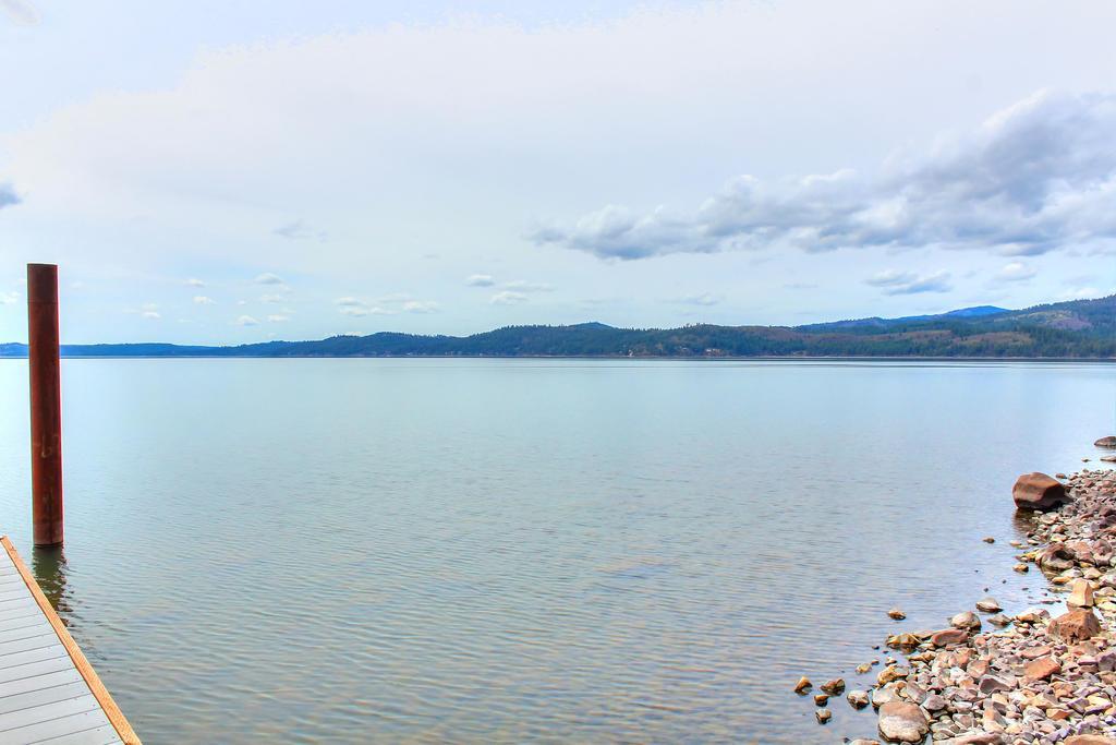 Beautiful Lake Coeur D'Alene Cabin On The Bay Hotel Mica Esterno foto